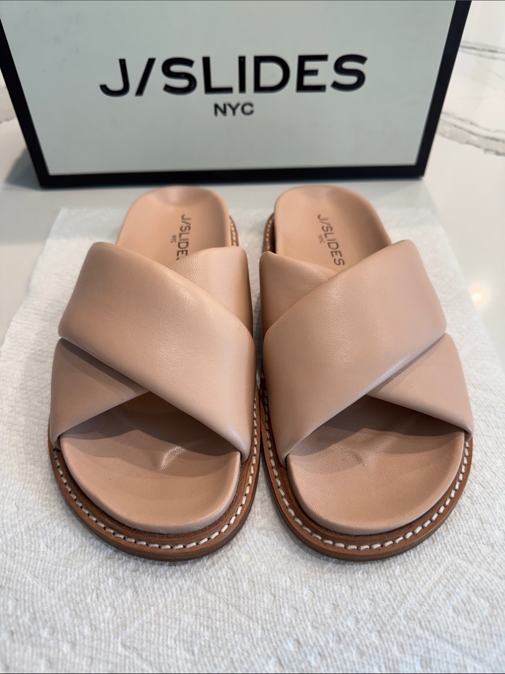 J/Slides NYC Women’s Roland Criss Cross Dusty Pink Leather Slide Sandal Size 5.5